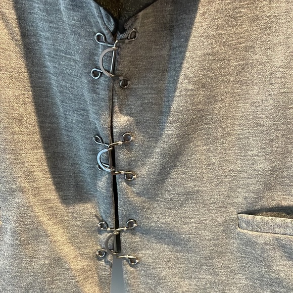 Grey/black crop blazer - Picture 2 of 5